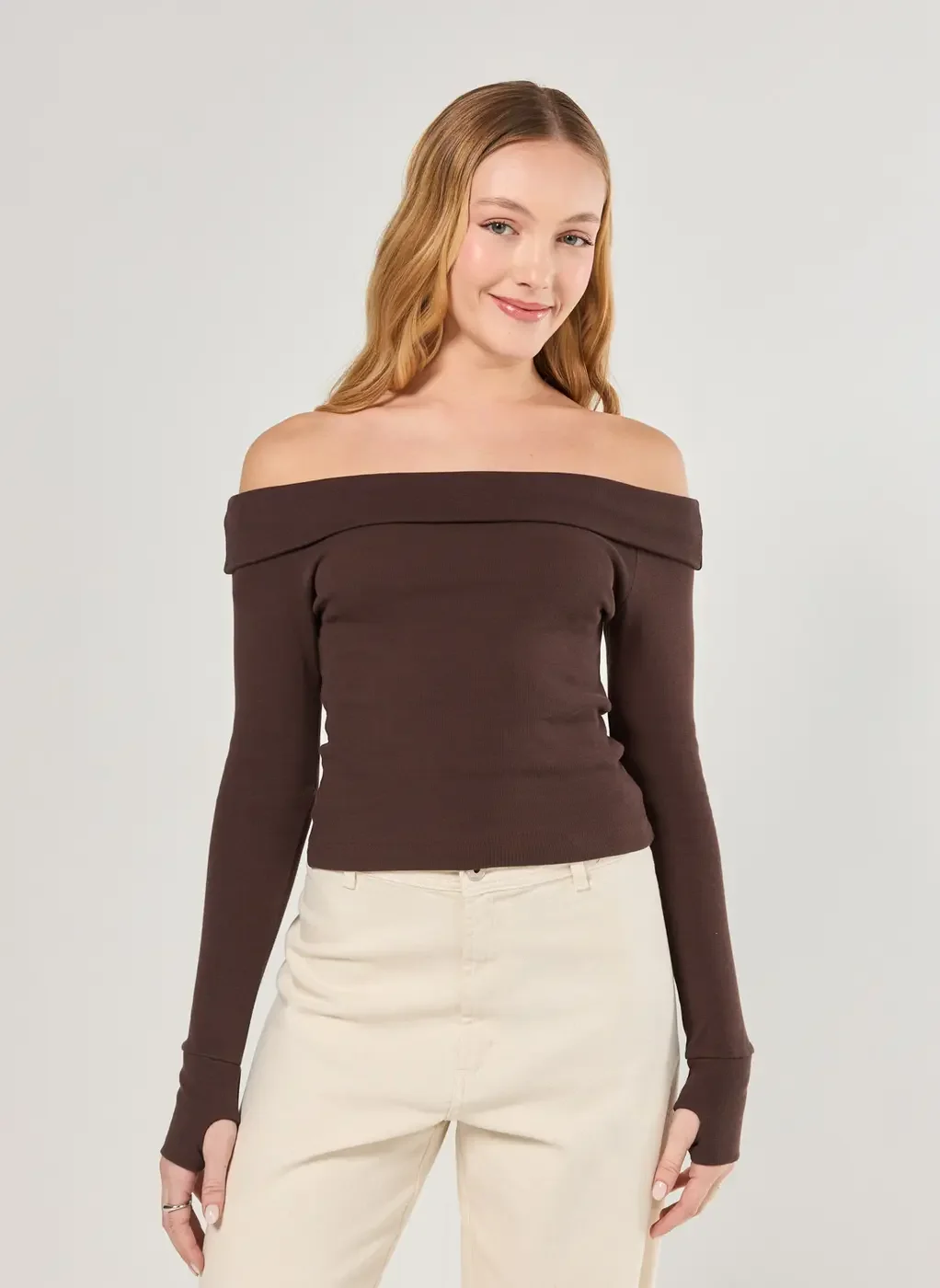 Blusa Manga Longa Ombro A Ombro Marrom