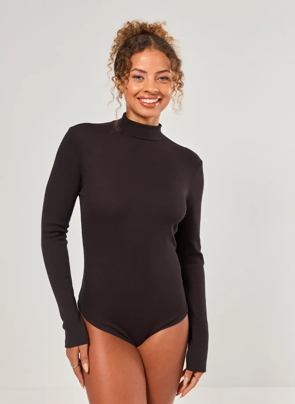 Body Manga Longa Preto Costas Abertas