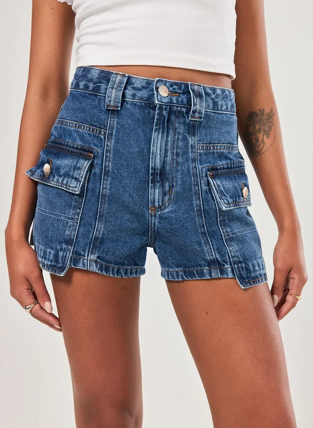 Short Jeans Mom Bolsos Alongados