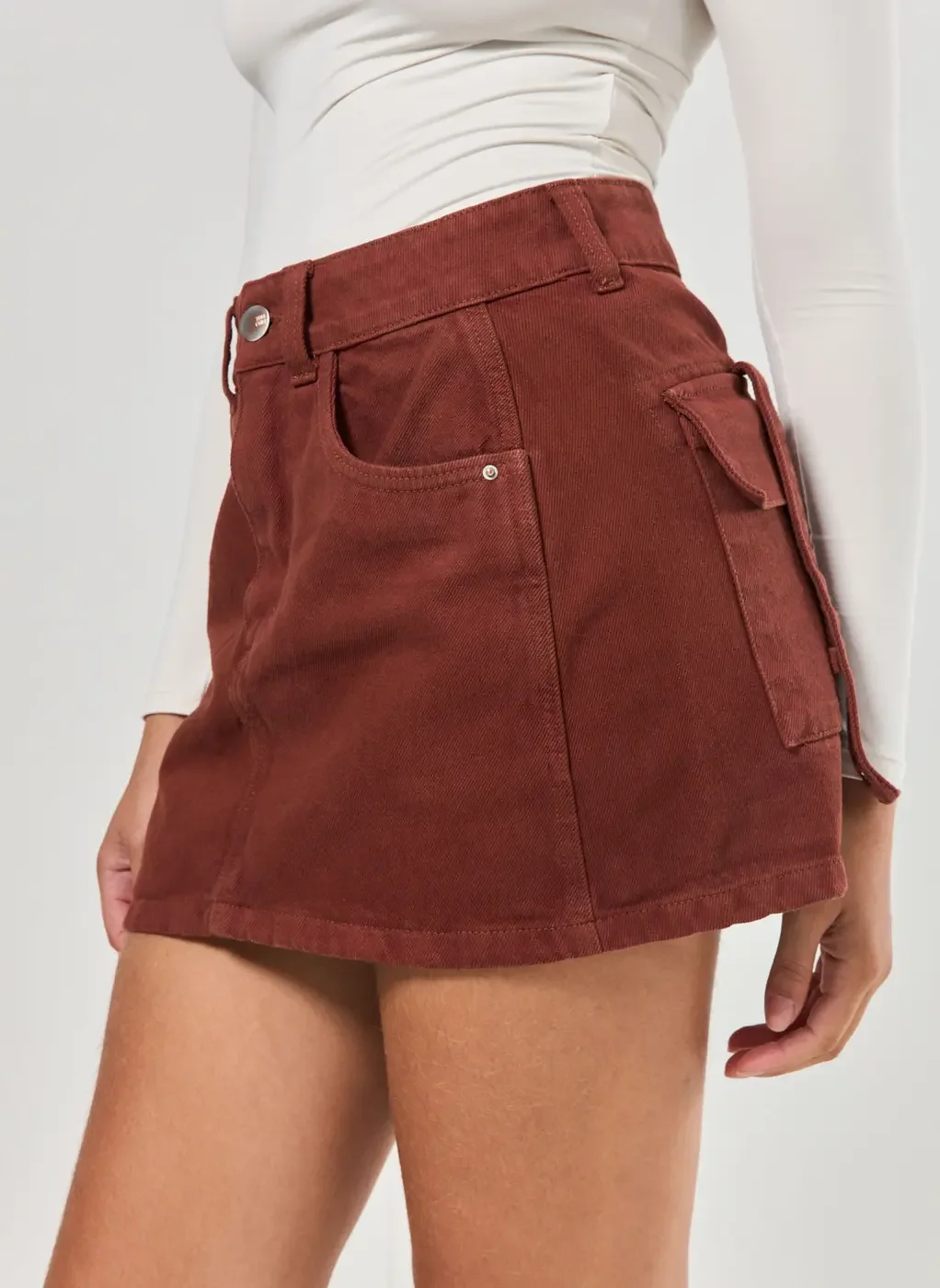 Saia Utilitária Em Sarja Marrom
