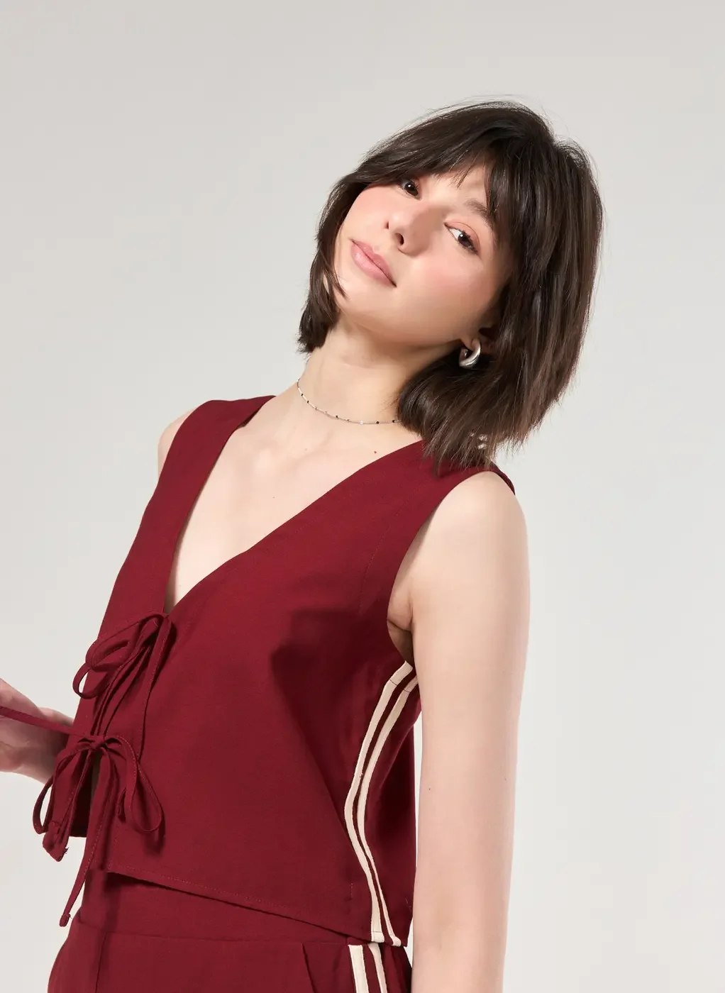 Blusa Estilo Colete Amarração Listras Laterais