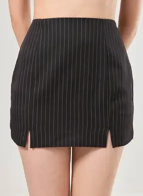 Saia Curta Risca De Giz