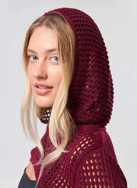 Super Cropped Em Tricô Com Capuz