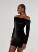 Vestido Curto Ombro A Ombro Veludo
