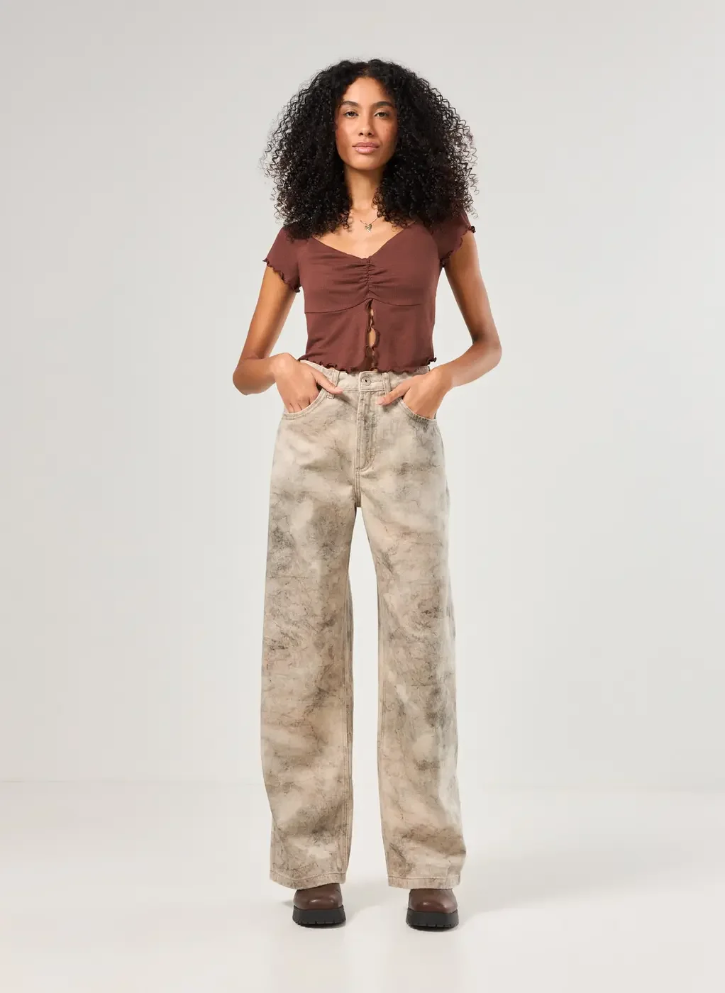 Calça Wide Leg Sarja Estampada