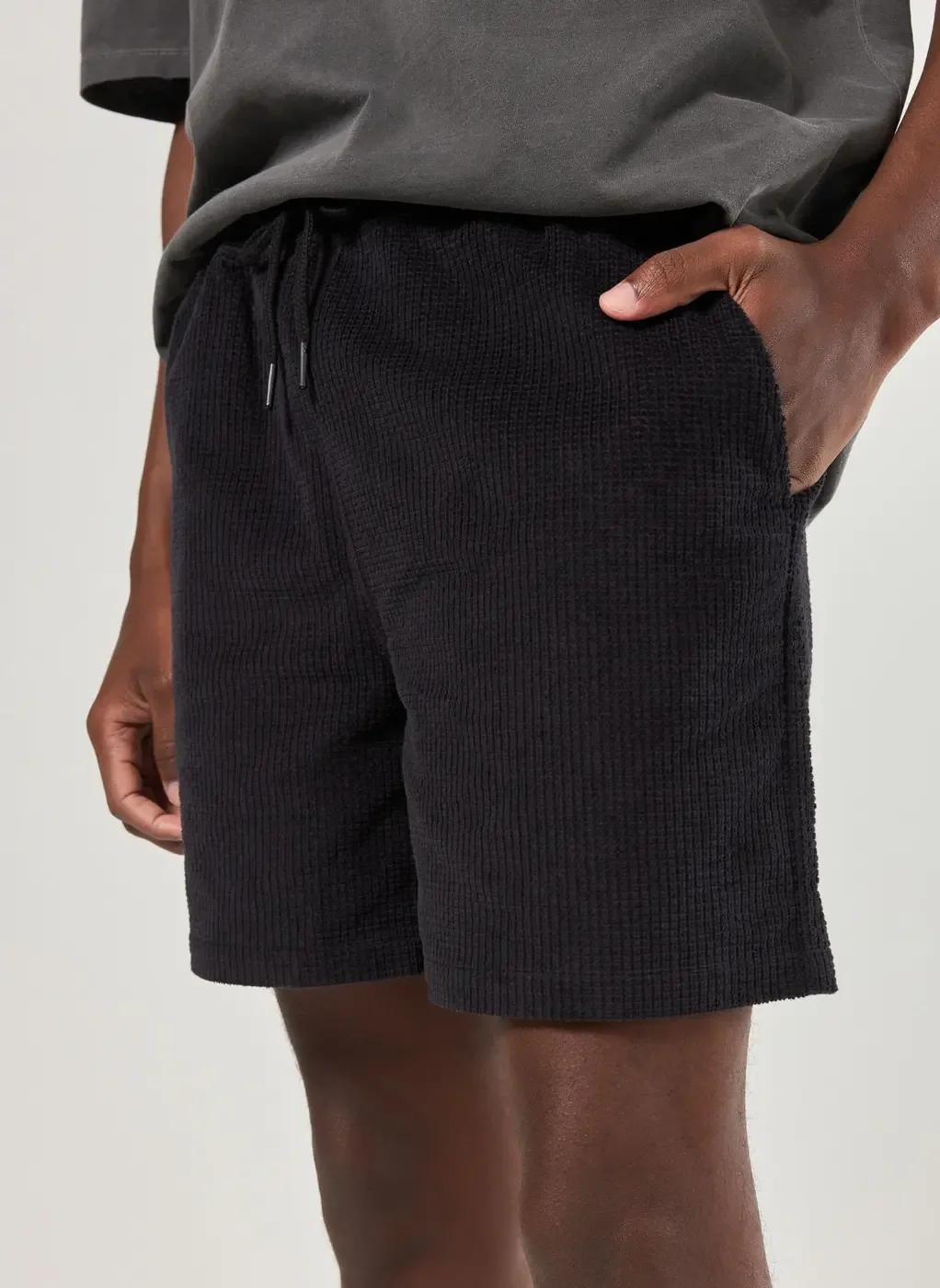 Bermuda Short Em Veludo Cotelê