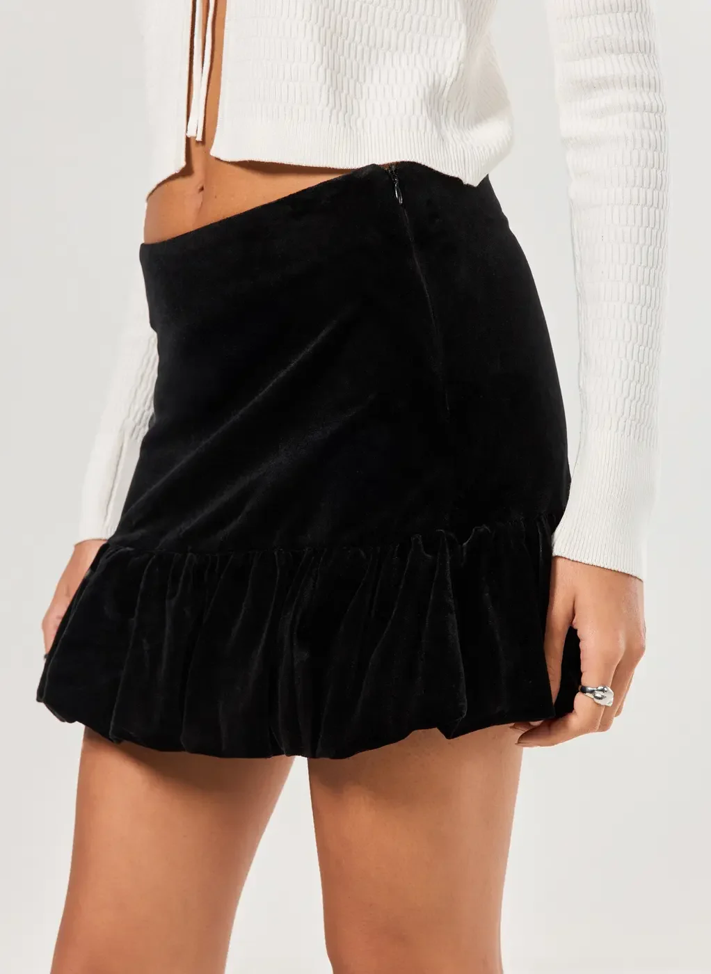 Saia Balonê Veludo Preto
