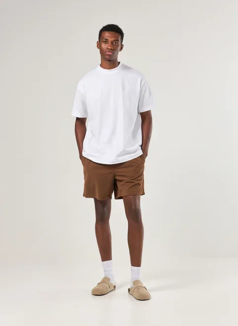 Bermuda Em Veludo Cotelê