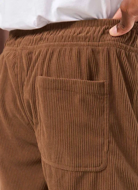 Bermuda Em Veludo Cotelê