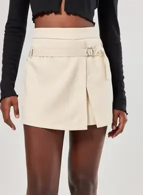 Short Saia Com Cintinho