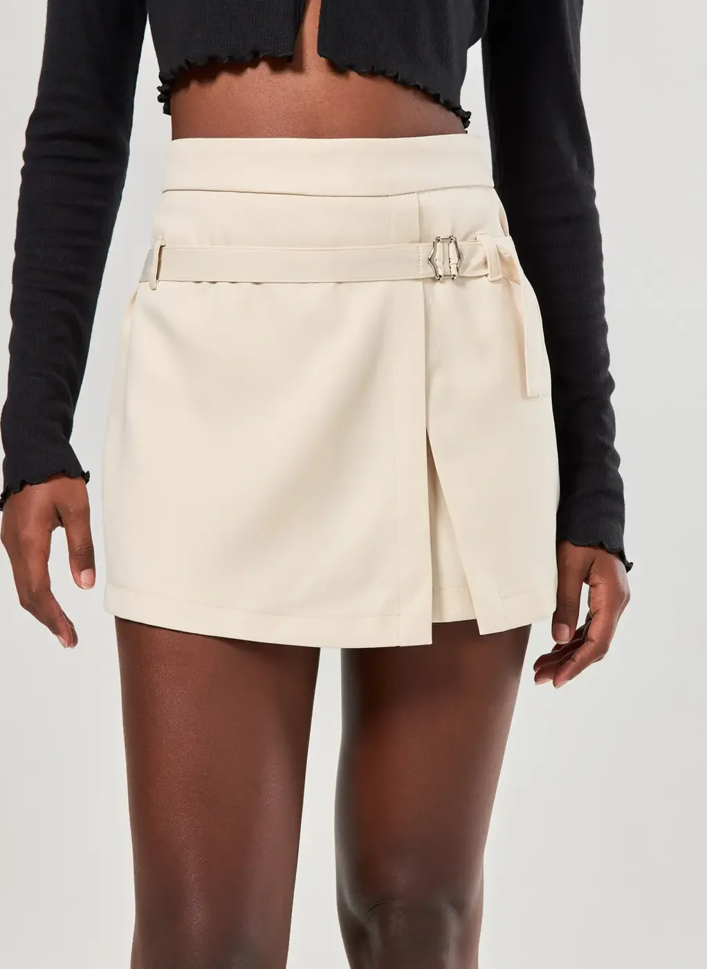 Short Saia Com Cintinho