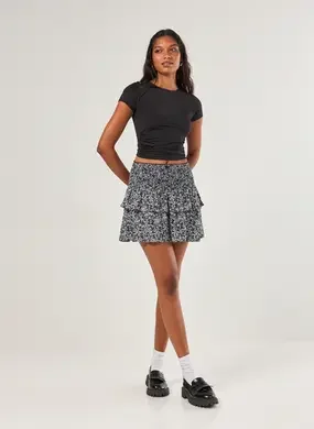 Saia Lastex Babados Preta Florida