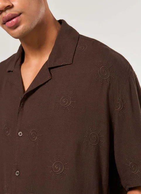 Camisa Cropped Box Marrom Bordados