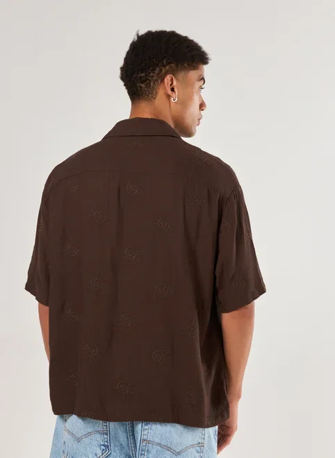 Camisa Cropped Box Marrom Bordados