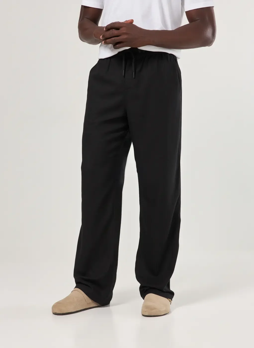 Calça Reta Preta Com Linho