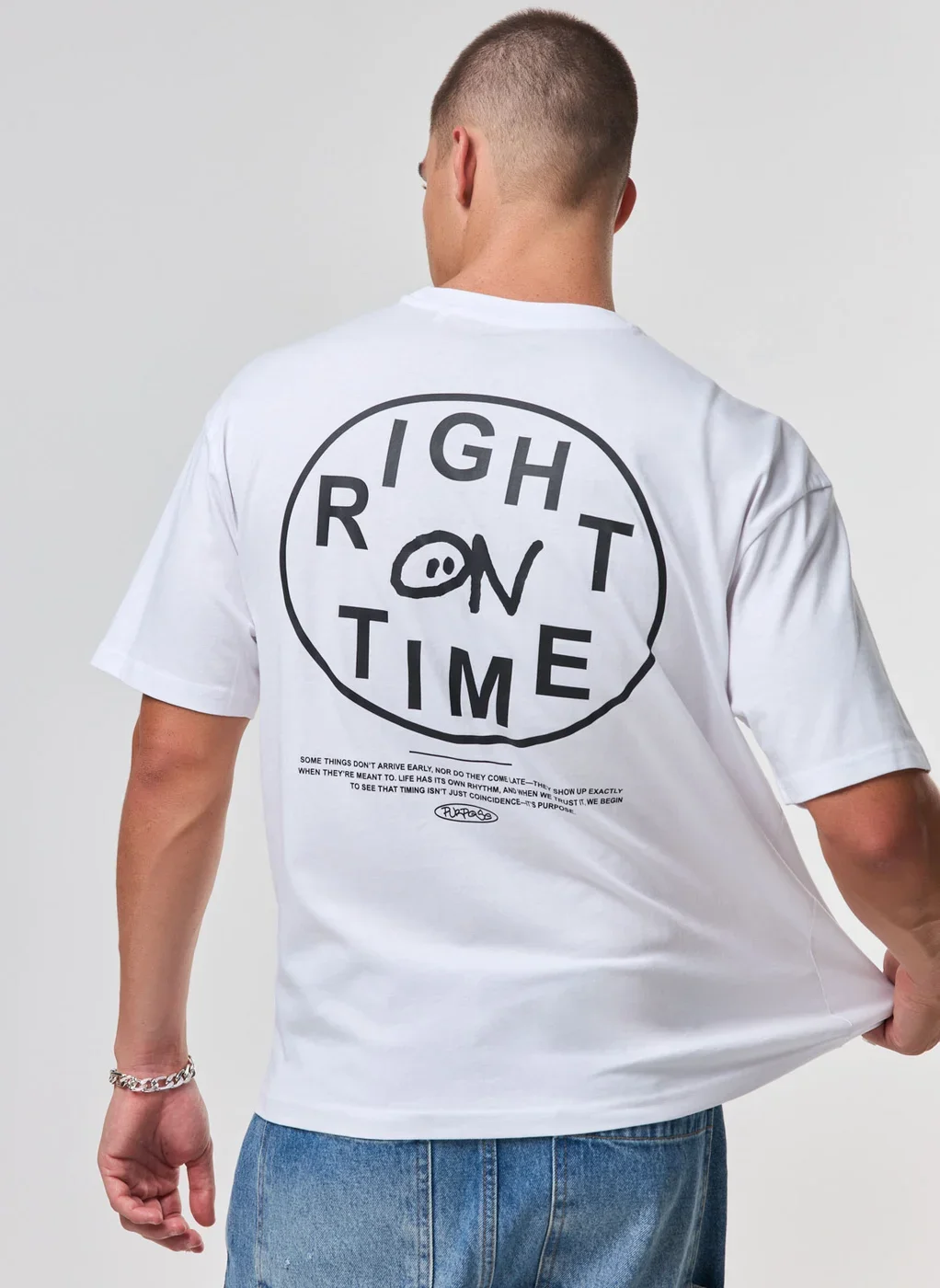 Camiseta Branca Box Right On Time
