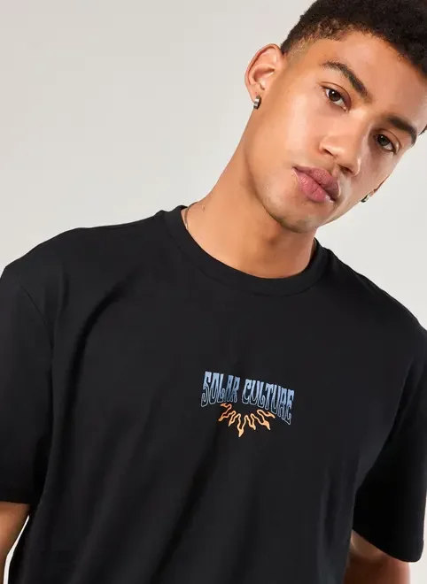 Camiseta Comfort Preta Solar