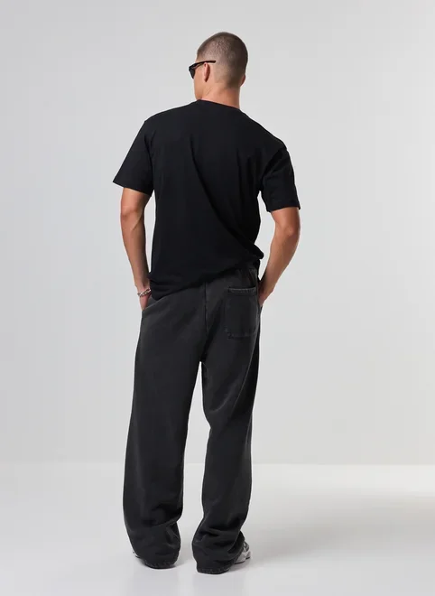 Camiseta Comfort Preta Universe