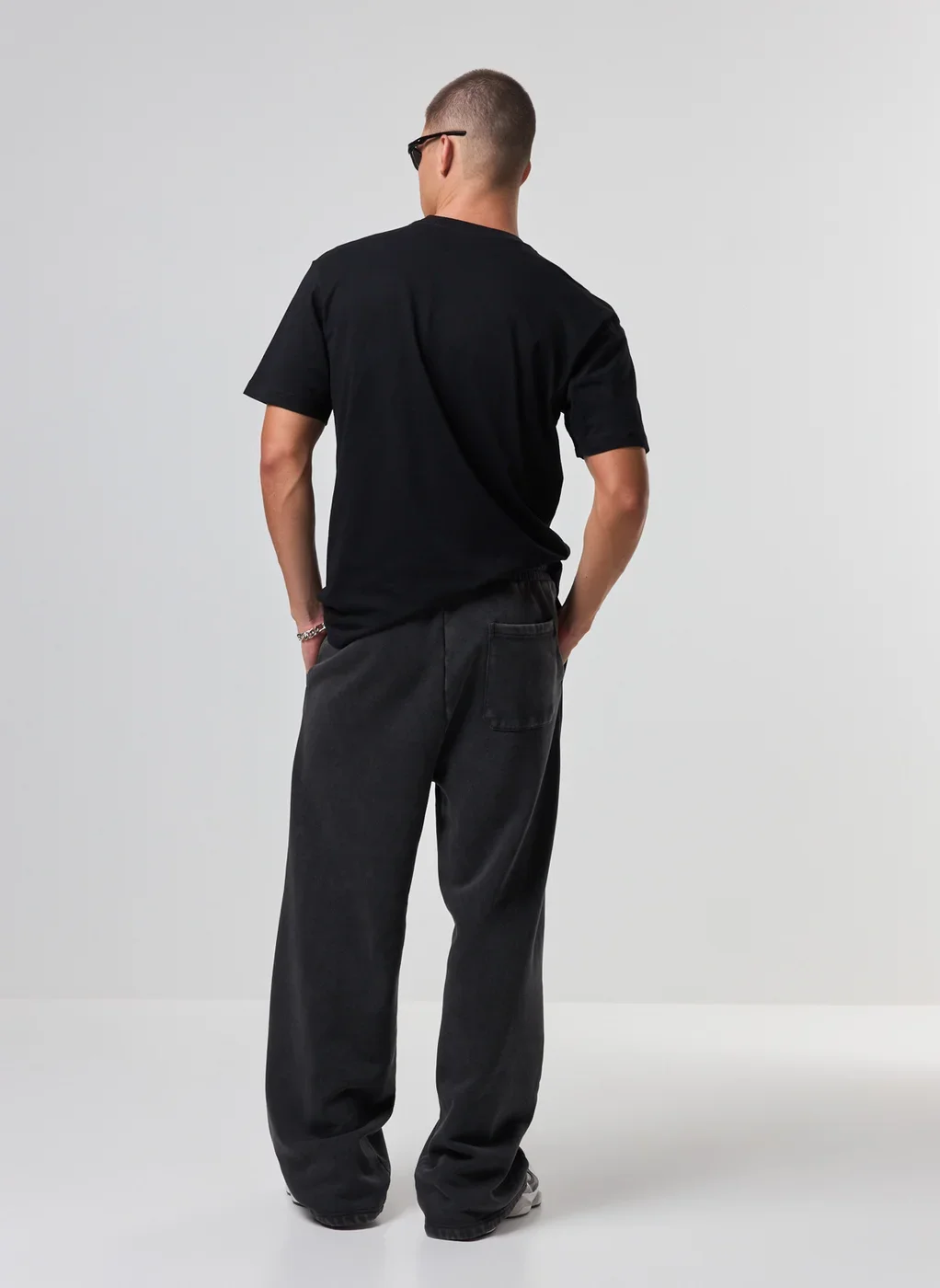 Camiseta Comfort Preta Universe