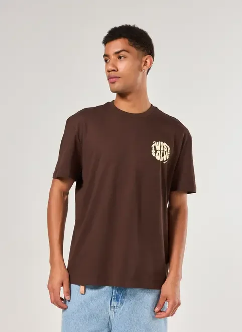 Camiseta Comfort Marrom Twist Solve