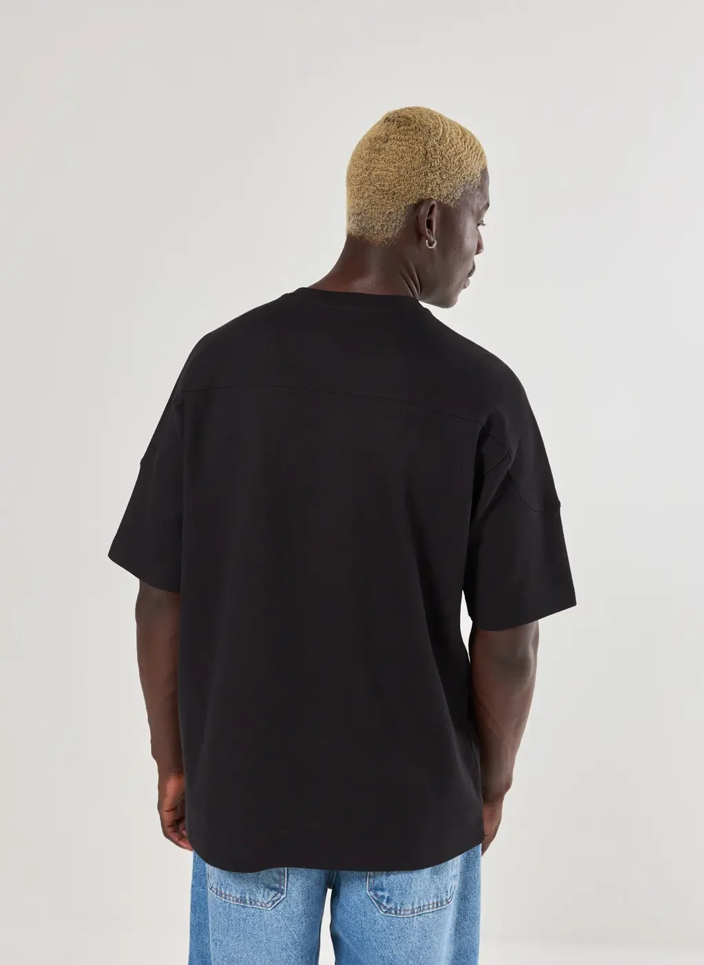 Camiseta Relaxed Malhão Ombro Diferenciado