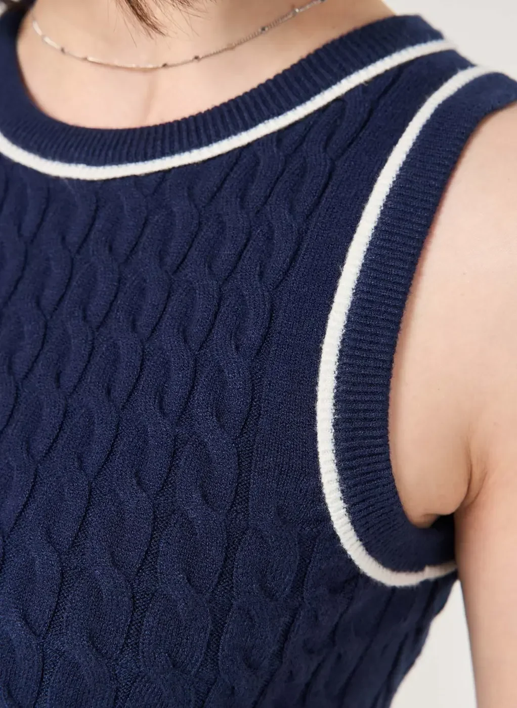 Regata Em Tricô Marinho Com Off-White