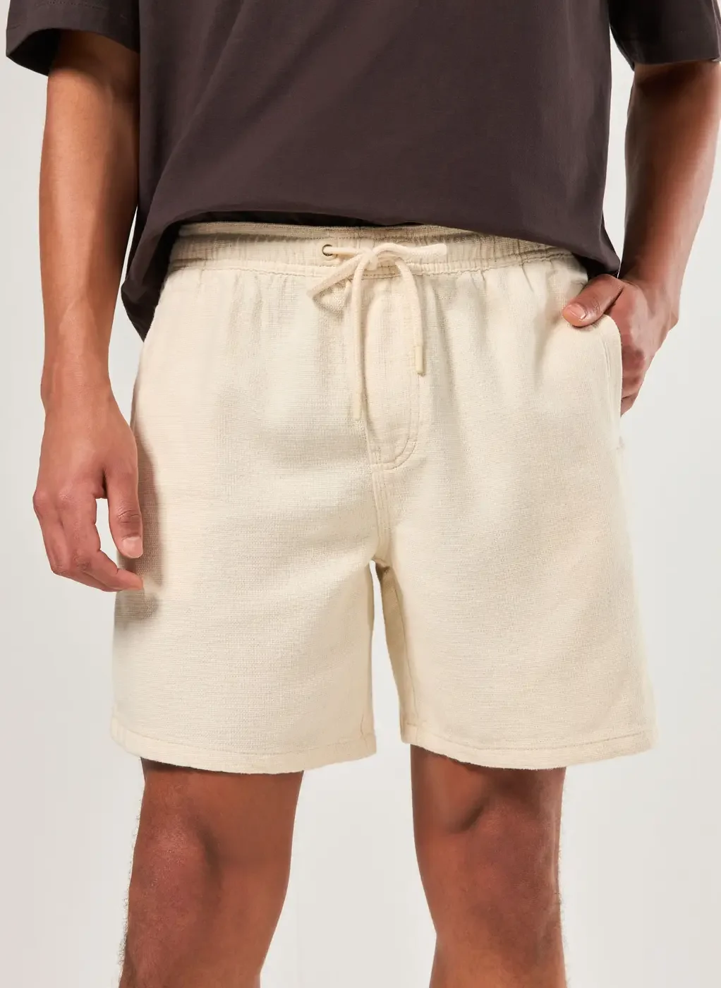 Bermuda Texturizada Areia