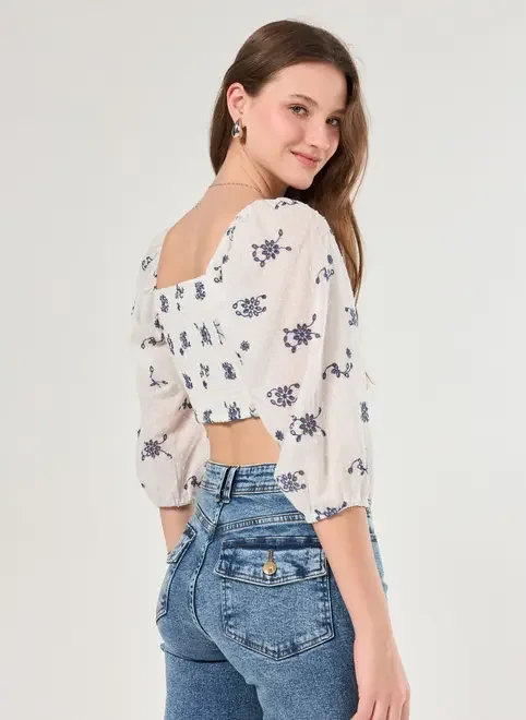 Cropped Broderie Amarração E Bordado