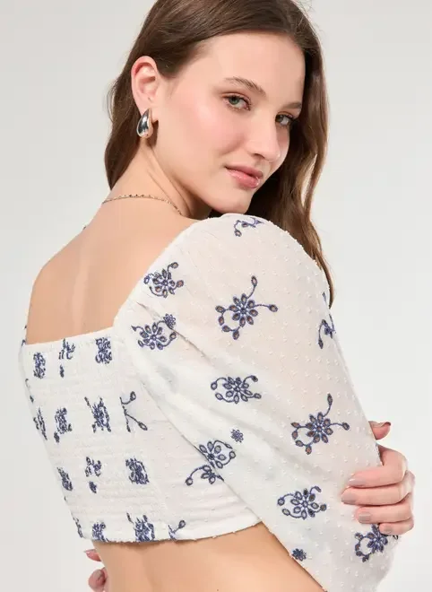 Cropped Broderie Amarração E Bordado