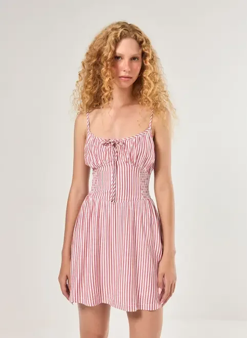Vestido Curto Listras Vermelhas E Brancas