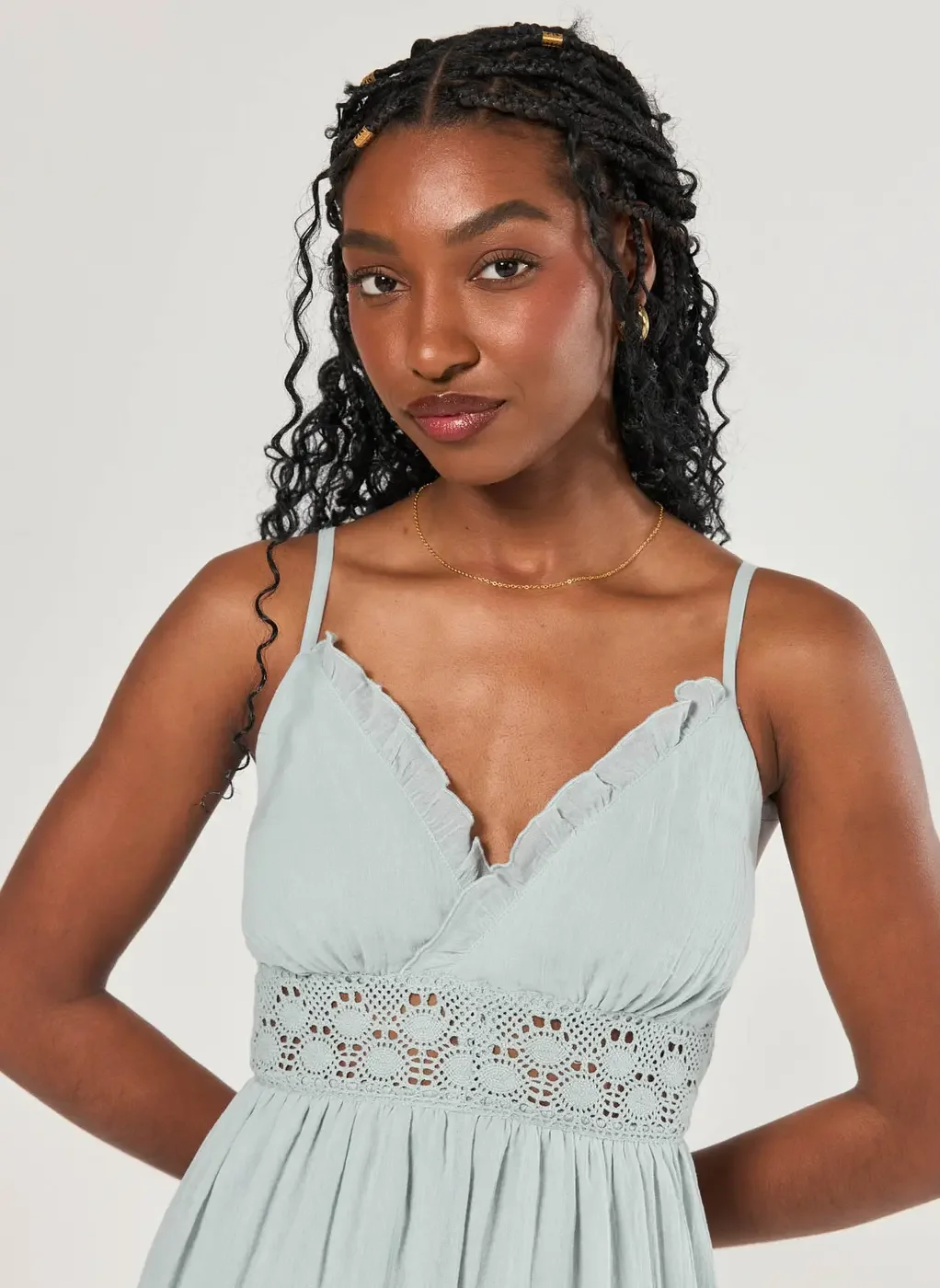 Vestido Curto Babados Verde Menta