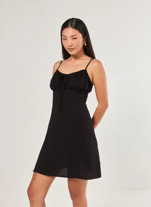 Vestido Curto Busto Franzido