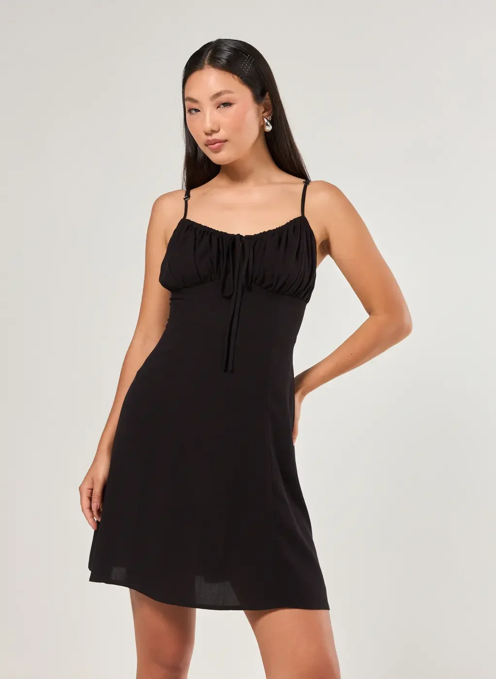 Vestido Curto Busto Franzido