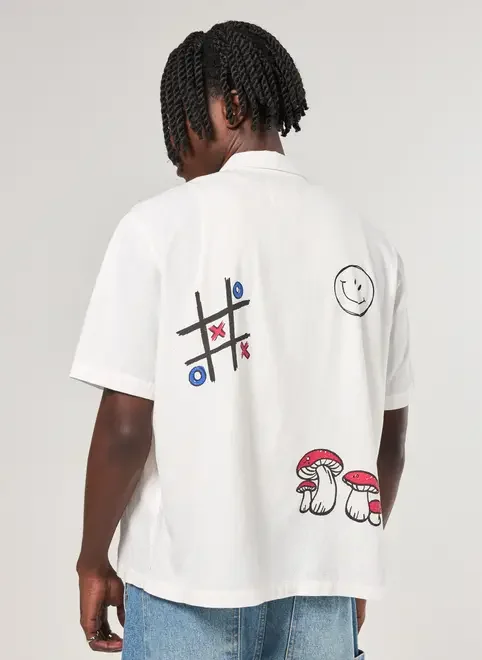 Camiseta Box Branca Desenhos