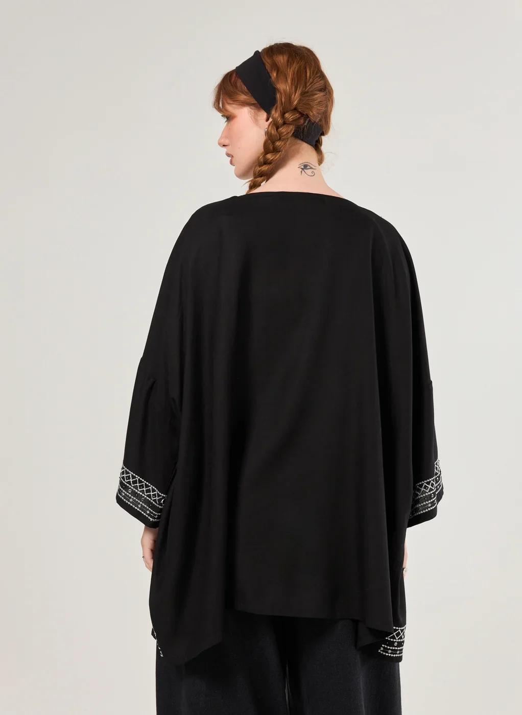 Kimono Preto Bordado