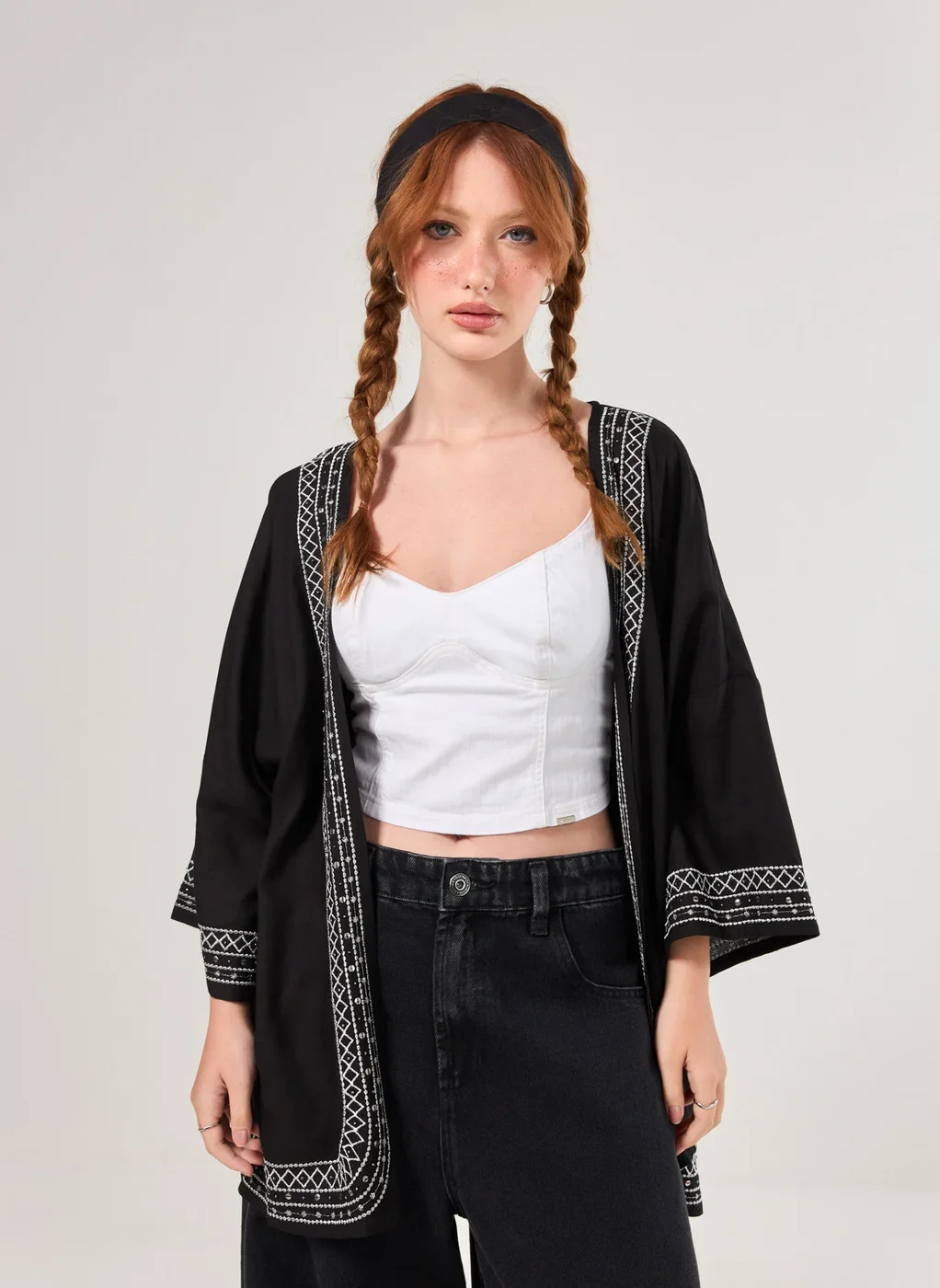 Kimono Preto Bordado