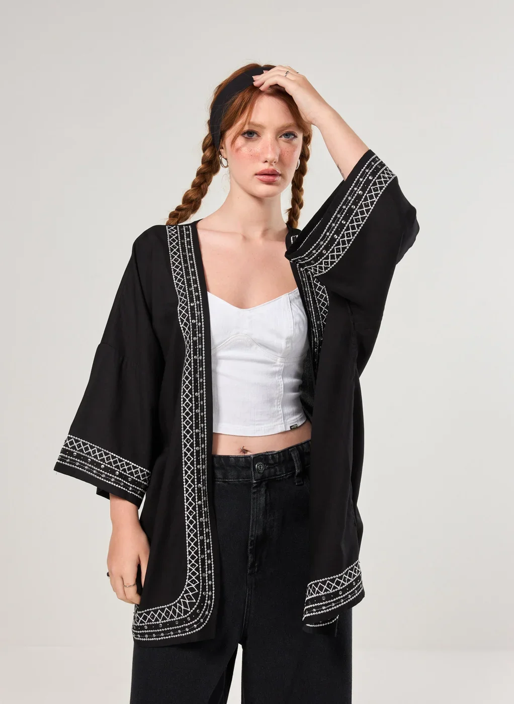 Kimono Preto Bordado