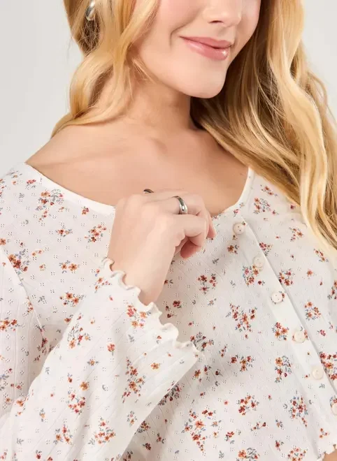 Cropped Manga Longa Florido Botões