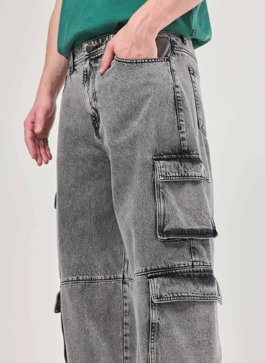 Calça Jeans Baggy Cargo
