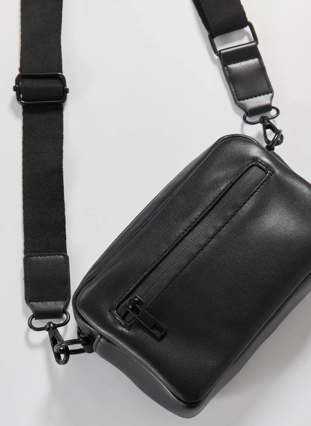 Bolsa Crossbody Poliuretano Preto
