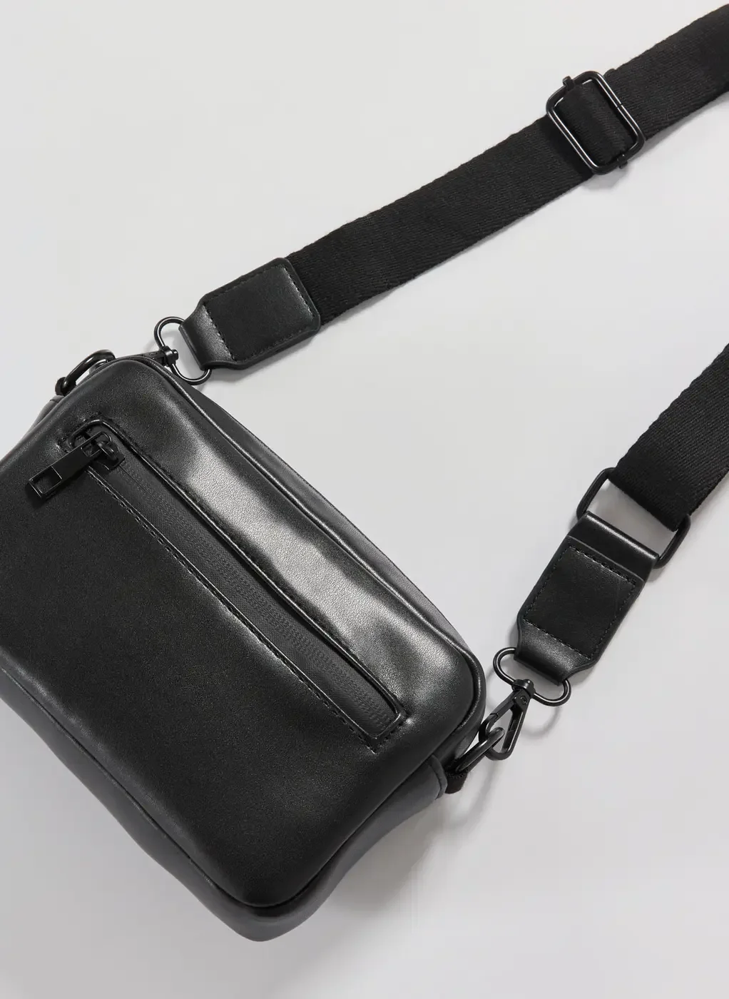Bolsa Crossbody Poliuretano Preto