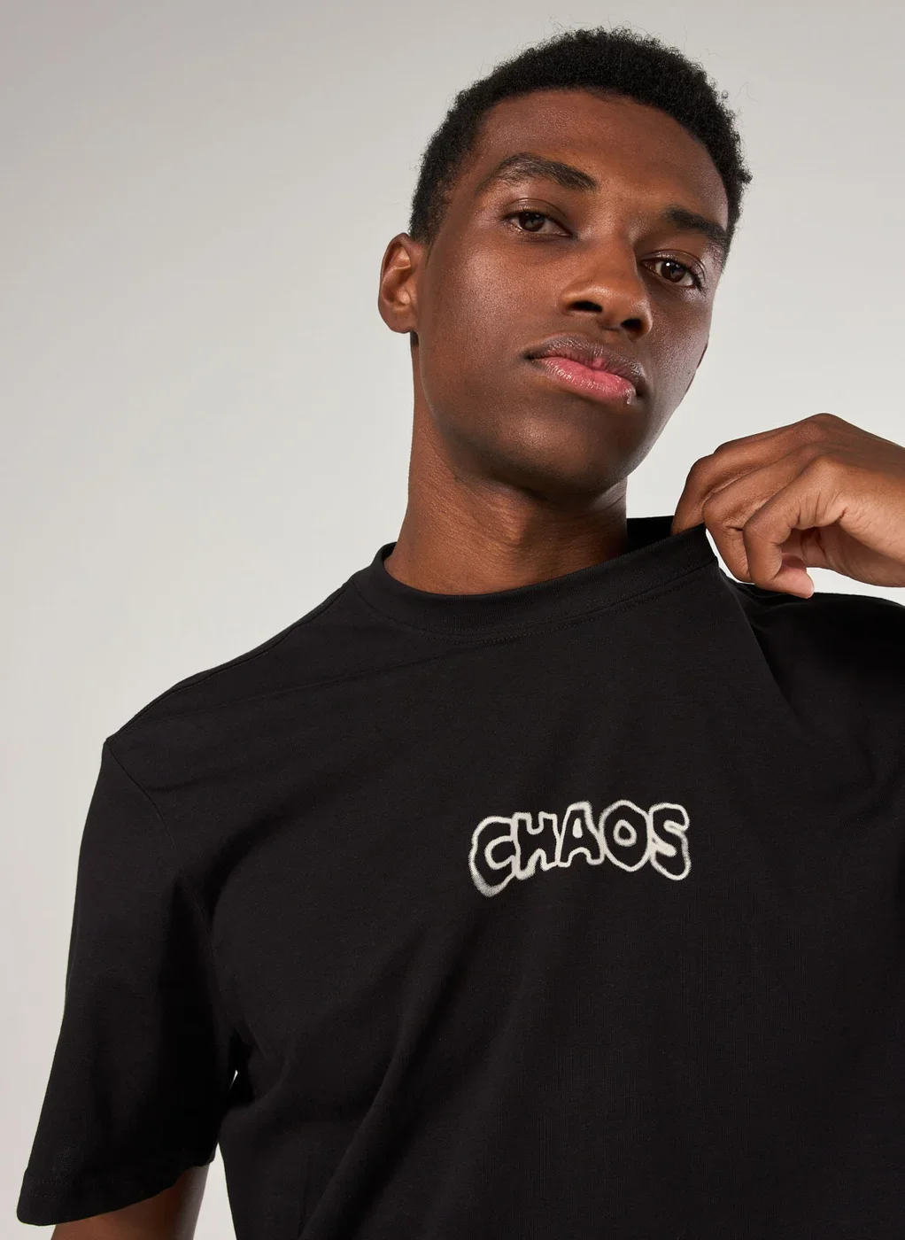 Camiseta Cropped Box Preta Chaos