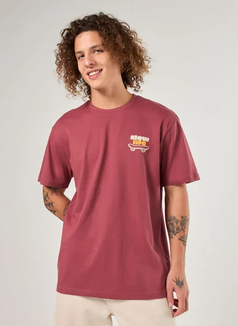 Camiseta Comfort Vinho Estonada Skate