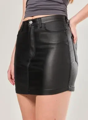 Saia Sarja Com Aspecto De Couro