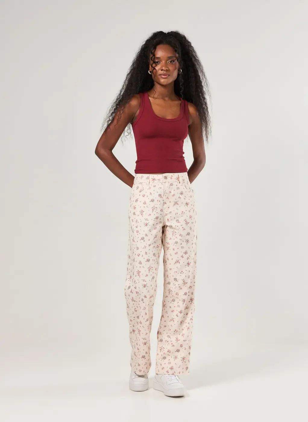 Calça Wide Leg Sarja Off-White Florzinhas