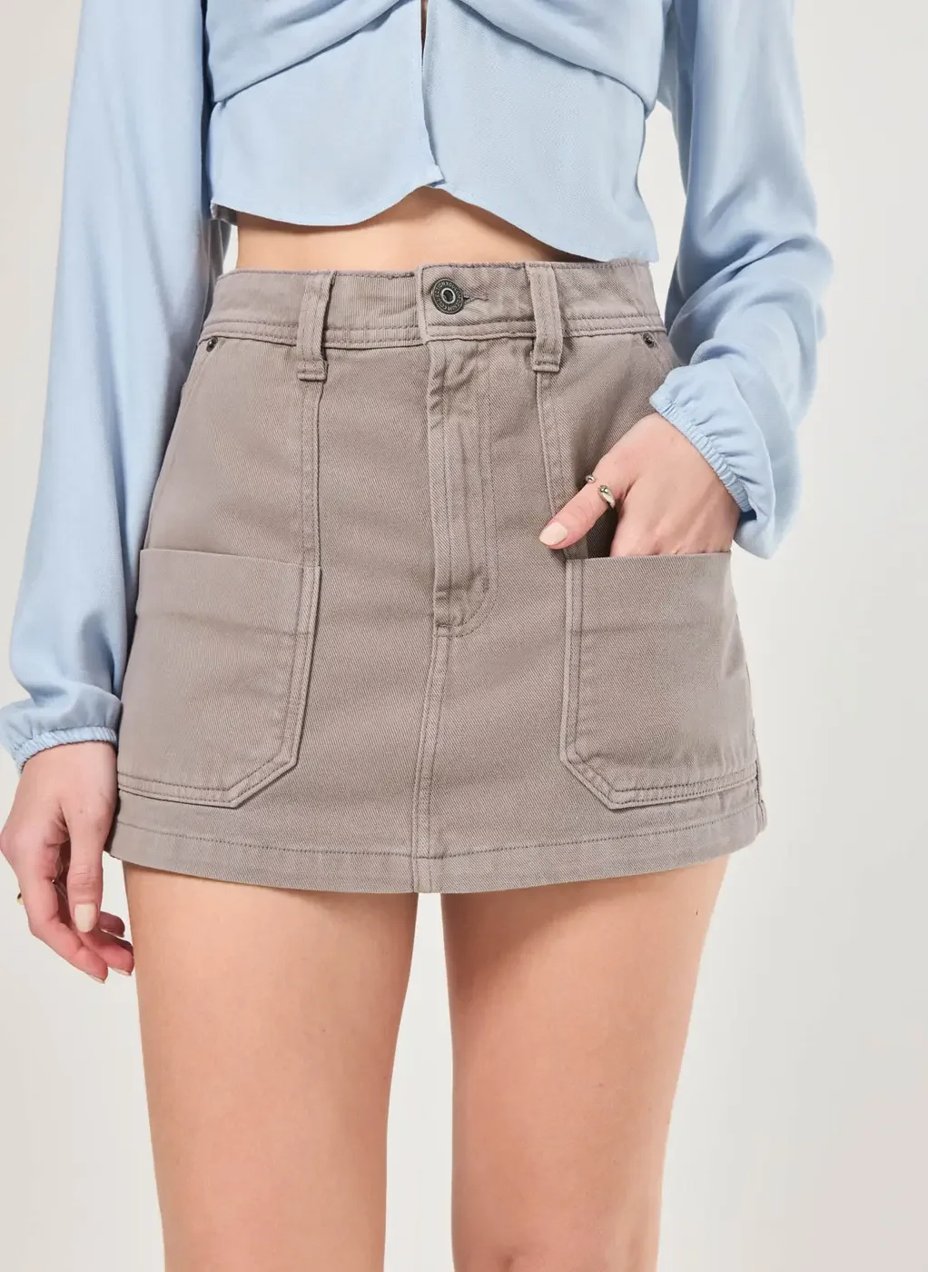 Short Saia Sarja Costuras Marcantes