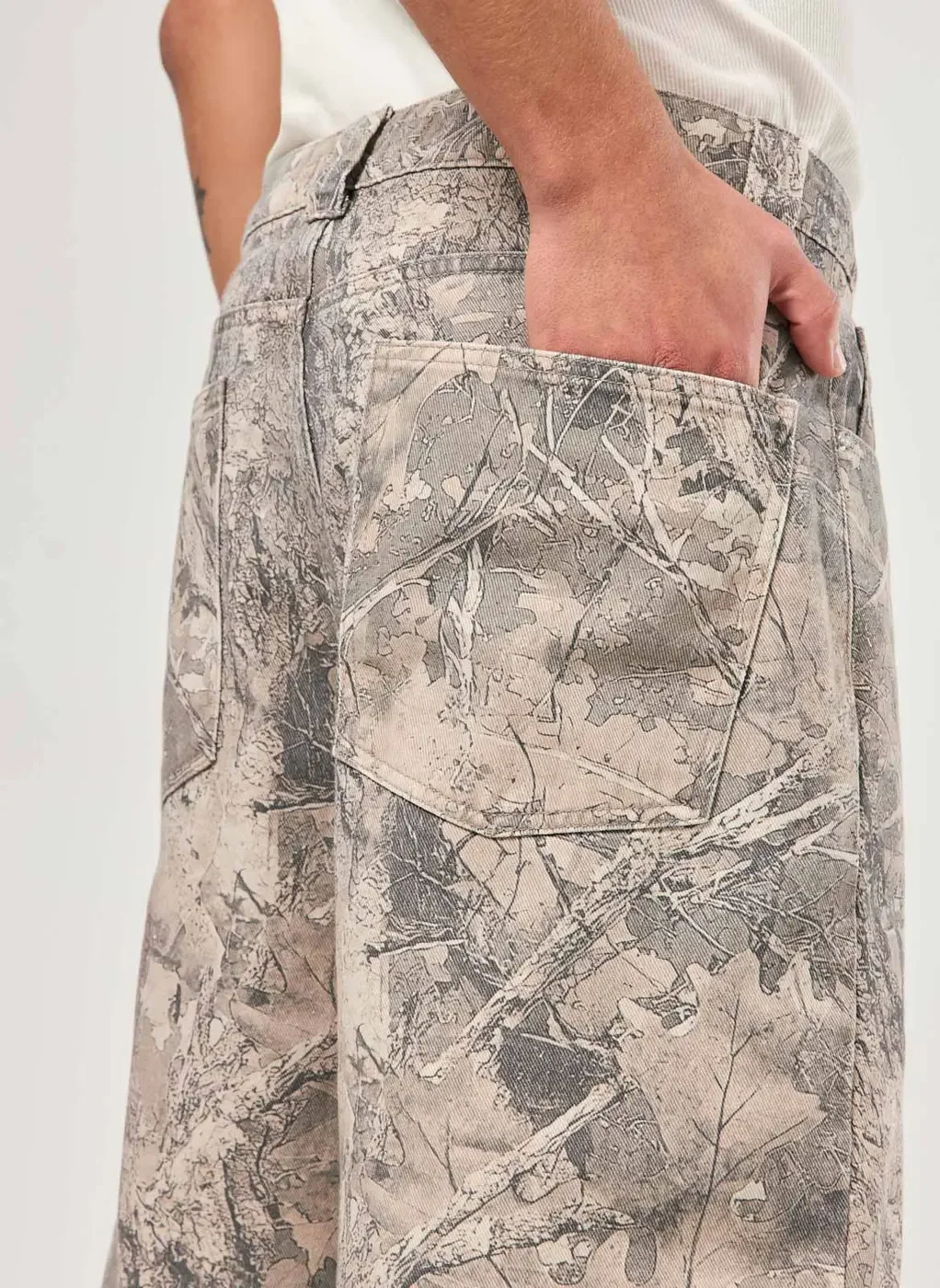 Jorts Em Sarja Camuflada