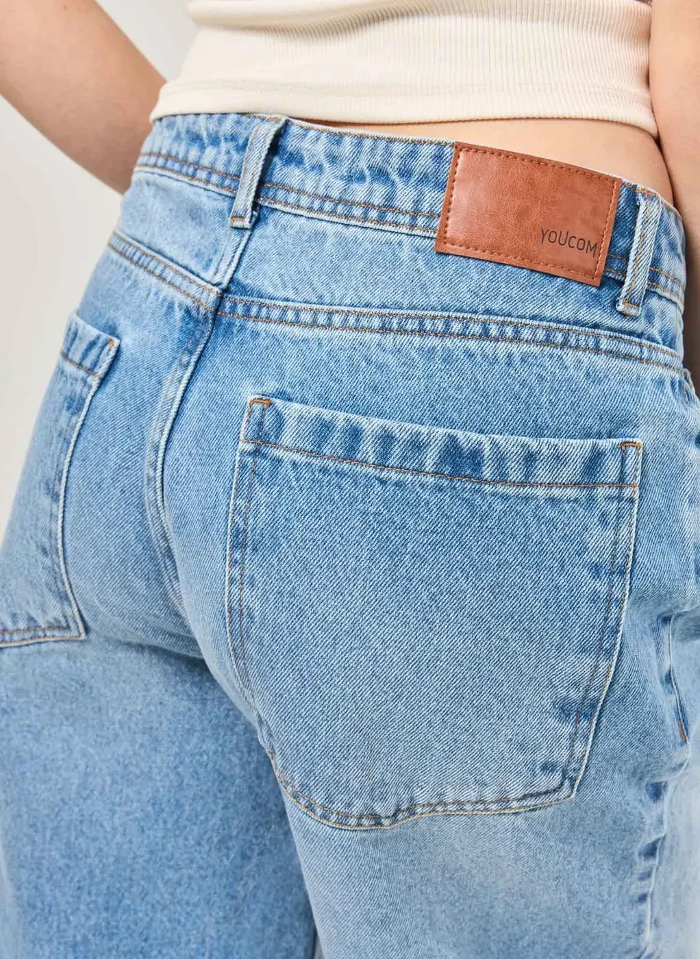 Bermuda Jeans Cintura Média