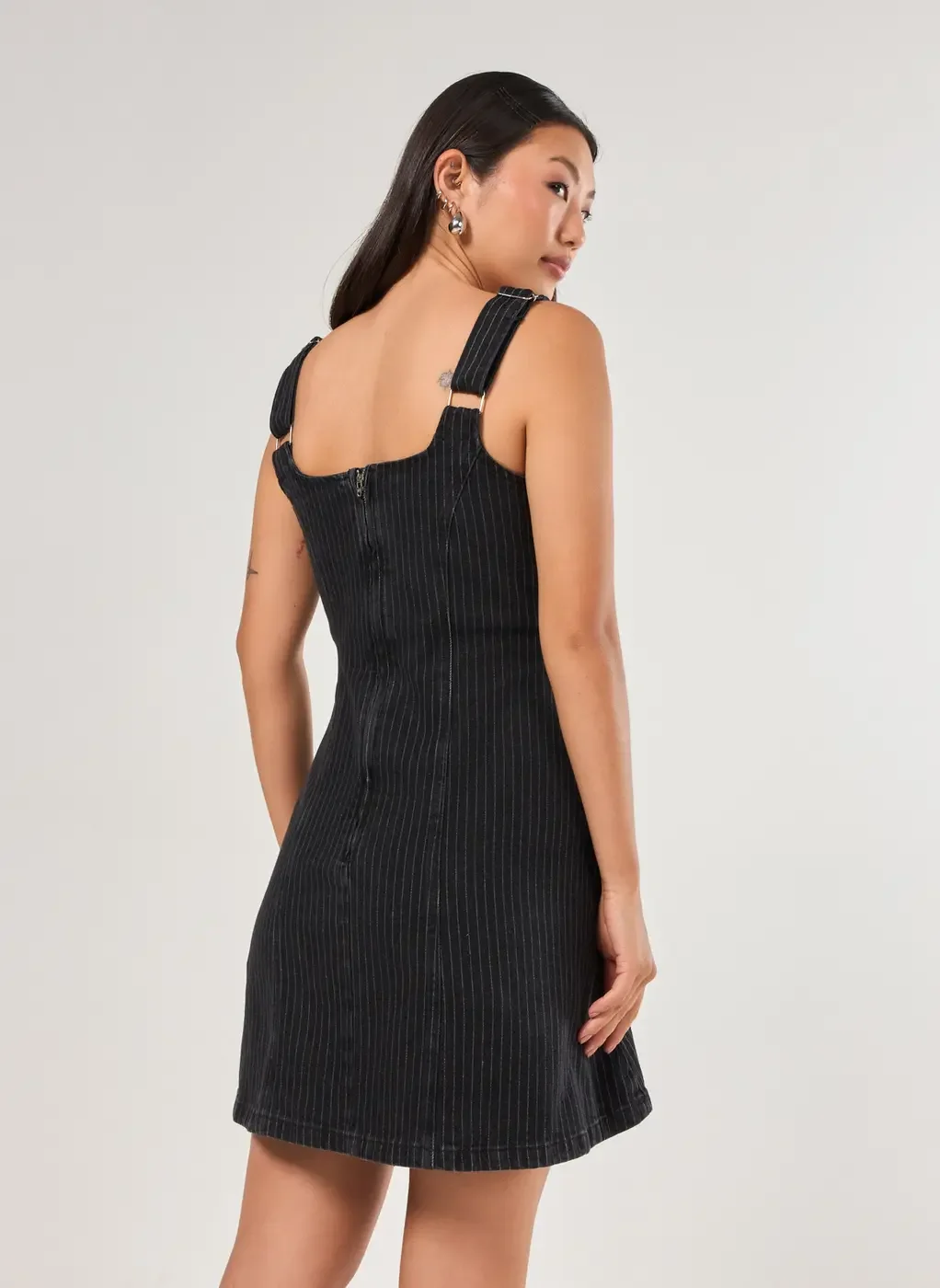 Vestido Jeans Preto Risca De Giz