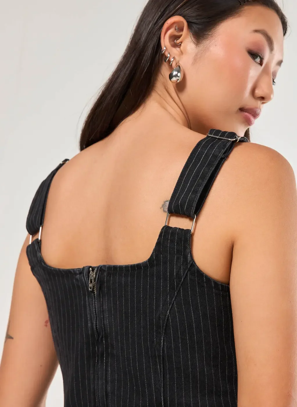 Vestido Jeans Preto Risca De Giz